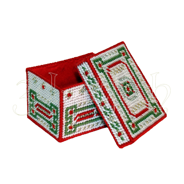 Набор для вышивания на пластиковой канве “Рождественская коробка” (малая), арт. КР006
