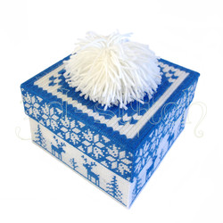 Набор для вышивания на пластиковой канве Коробка "Рождественские олени" (синяя), арт. КР008-2